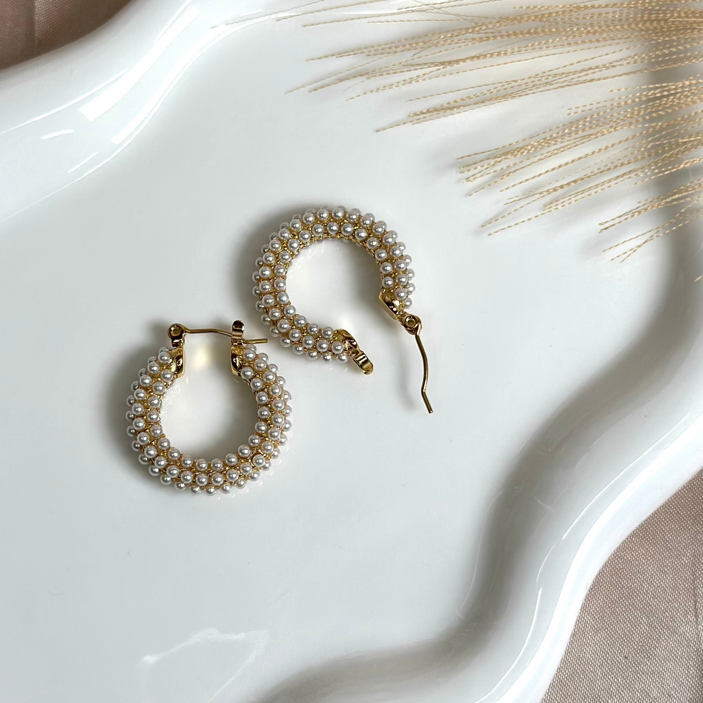 Lily Earrings