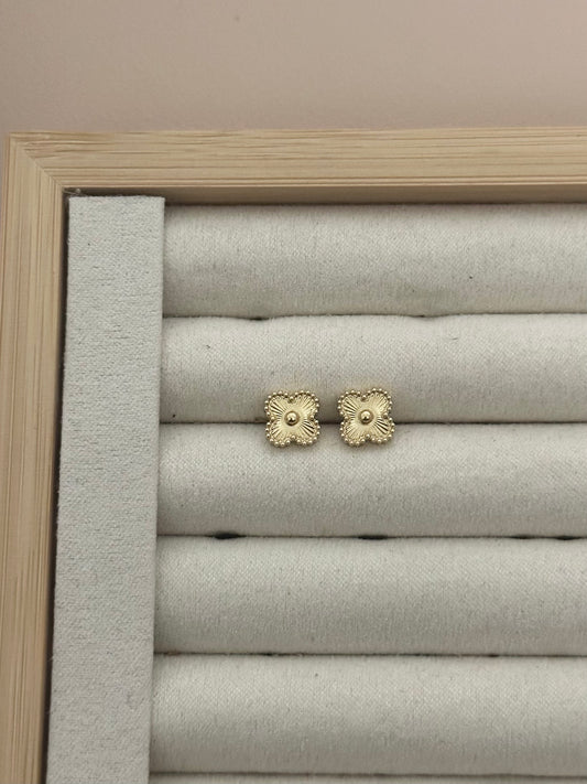 Nora Clover Studs